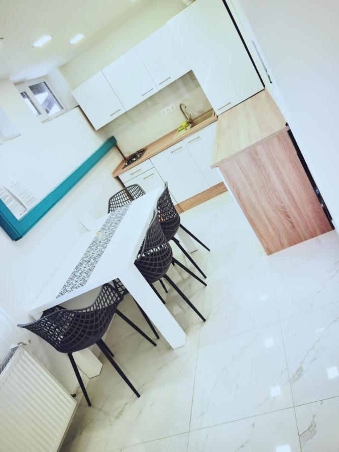 Turkiz Apartman Siofok Apartment ภายนอก รูปภาพ